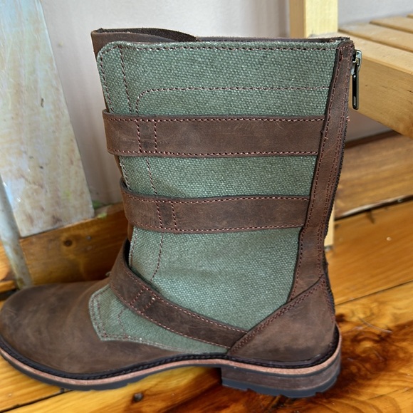 LL Bean  SZ 7.5 Combat Boots Brown Leather W Green Woven Embellishment! - Picture 3 of 9